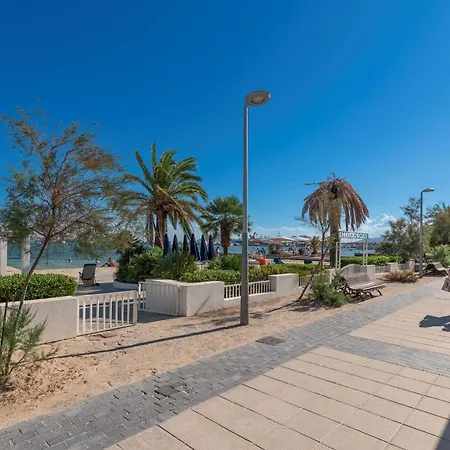 Vora Mar Beachfront By Sealand *